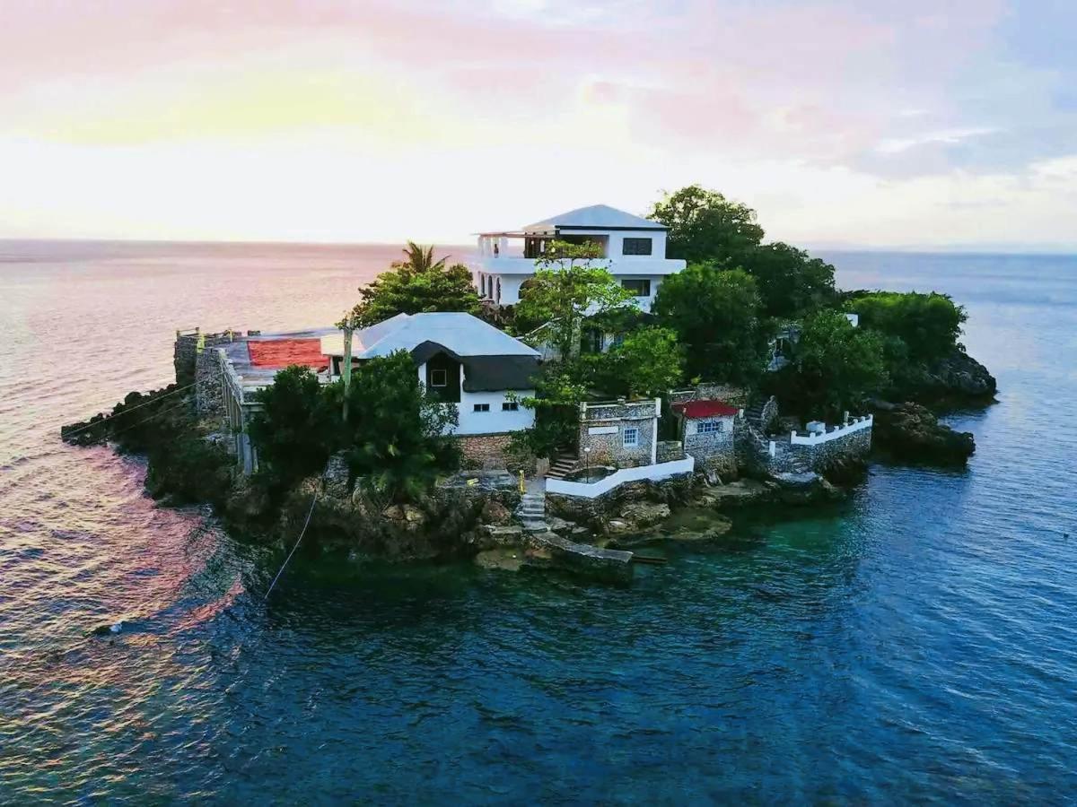 Utopia Island Resort Batangas Dış mekan fotoğraf